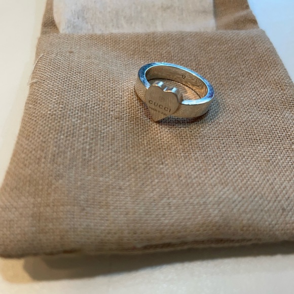 Gucci size 7, all original wrapping - Picture 2 of 5